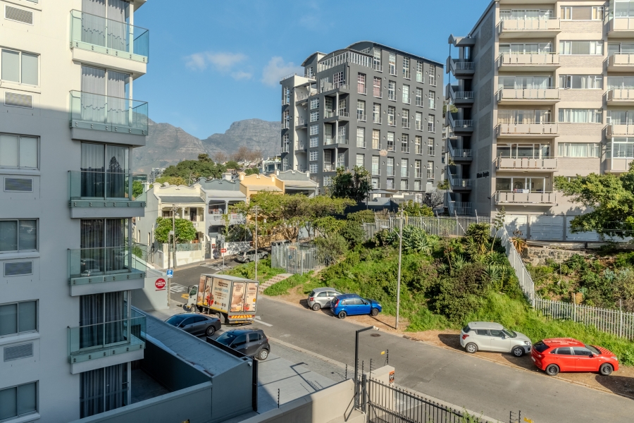1 Bedroom Property for Sale in Green Point Western Cape